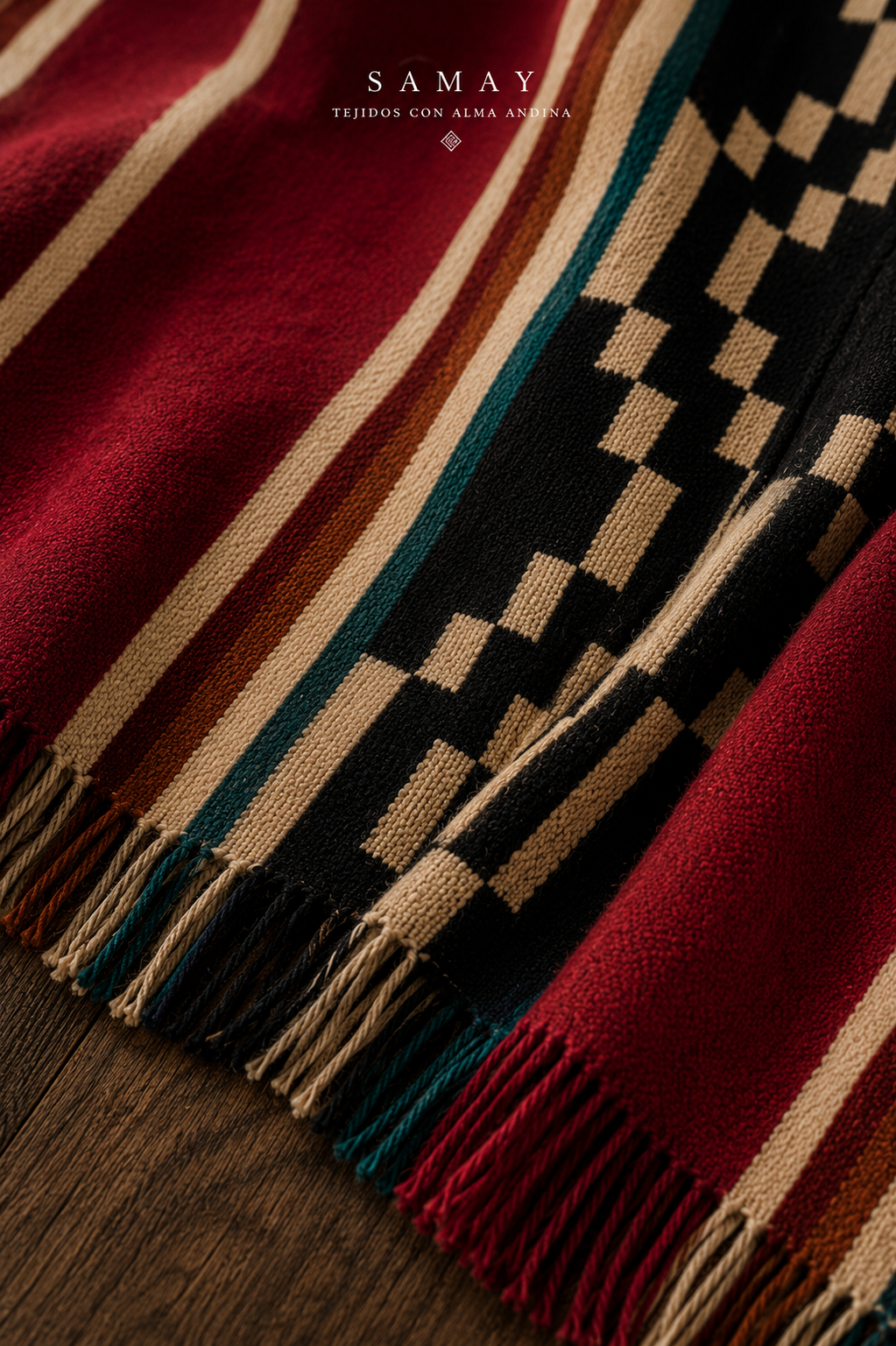 Poncho artesanal Sendero Ancestral textura del tejido